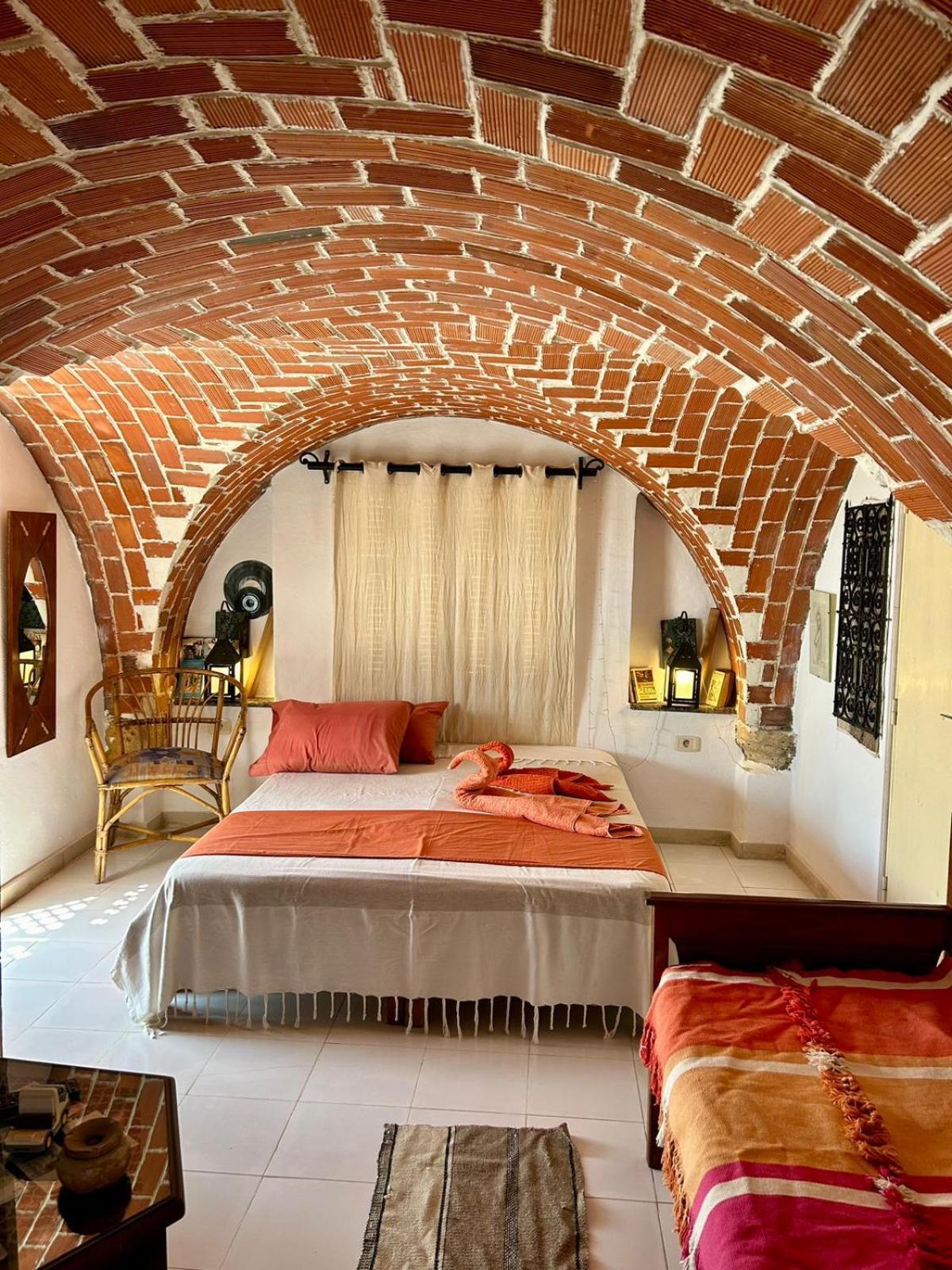 L'Artisan Hotel Harqalah Bagian luar foto